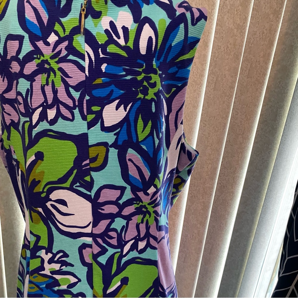 Lilly Pulitzer Sleeveless Blue & Violet Floral Shift Dress w/Embroidered Neck - Picture 8 of 12